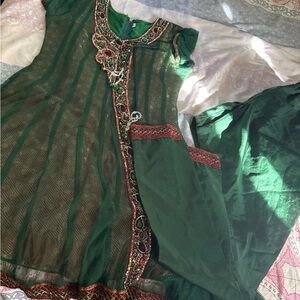 Elegant Green Embellished Midi Dress